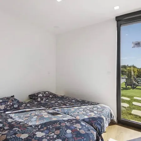 Дом отдыха Com 4 *