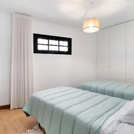 Com 4 Дом отдыха *