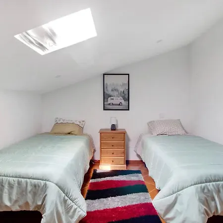 Дом отдыха Com 4 *