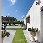 Com 4 * Apúlia