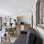 Hébergement de vacances Com 4 *